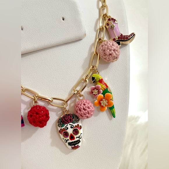 NWT Betsey Johnson Fiesta Necklace - Picture 5 of 8